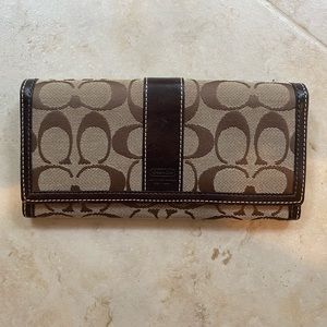 COACH WALLET (BRAND NEW)